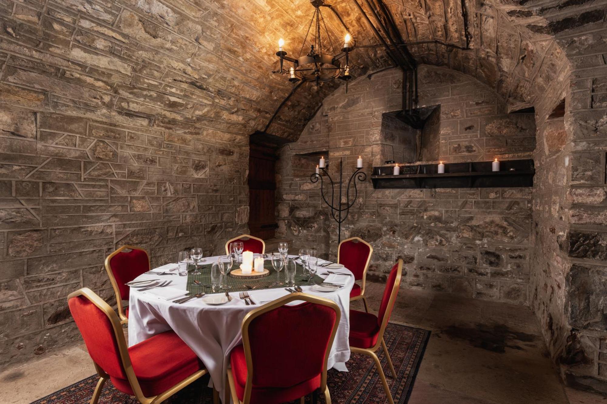 Tulloch Castle Hotel 'A Bespoke Hotel' Dingwall Exterior photo