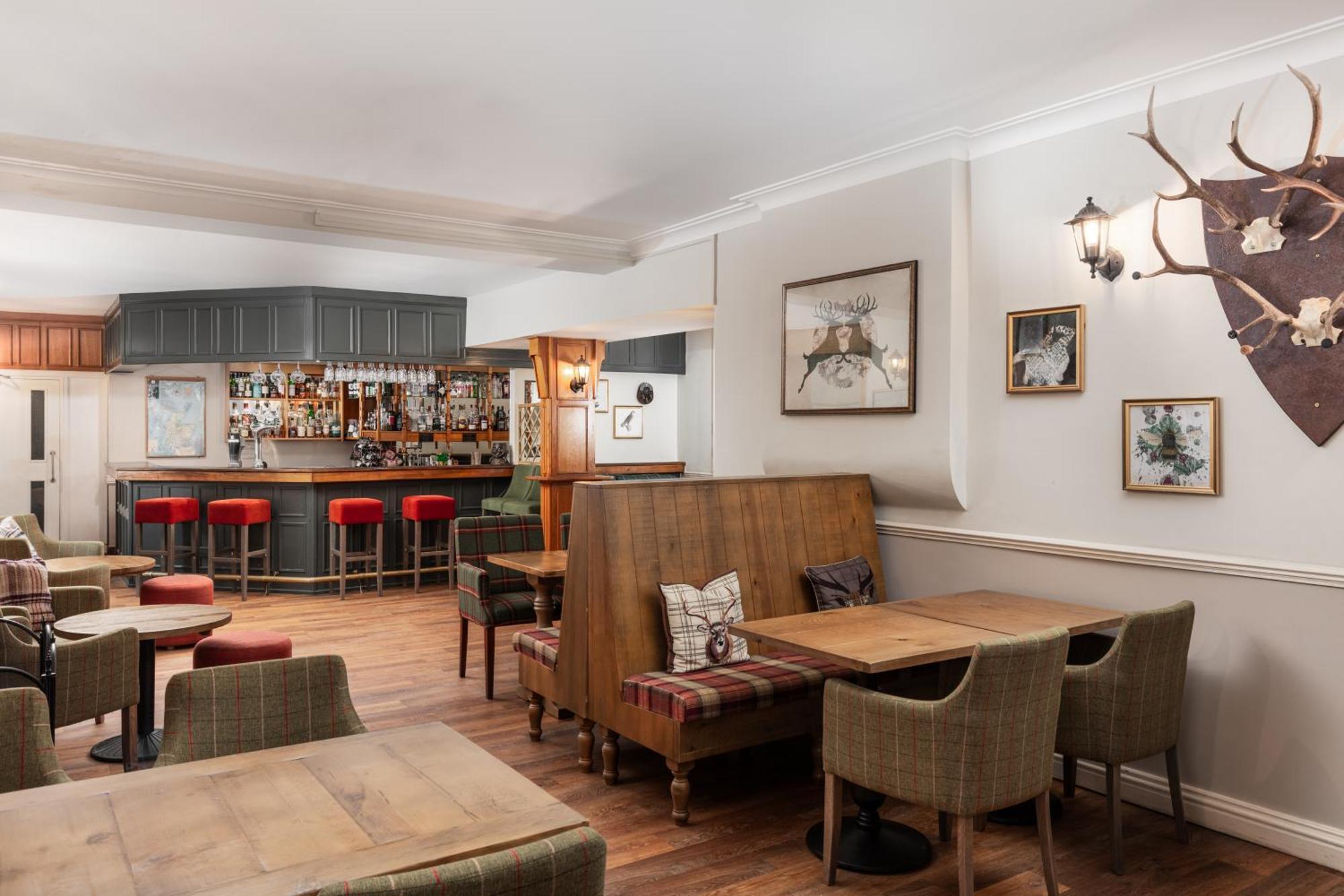 Tulloch Castle Hotel 'A Bespoke Hotel' Dingwall Exterior photo