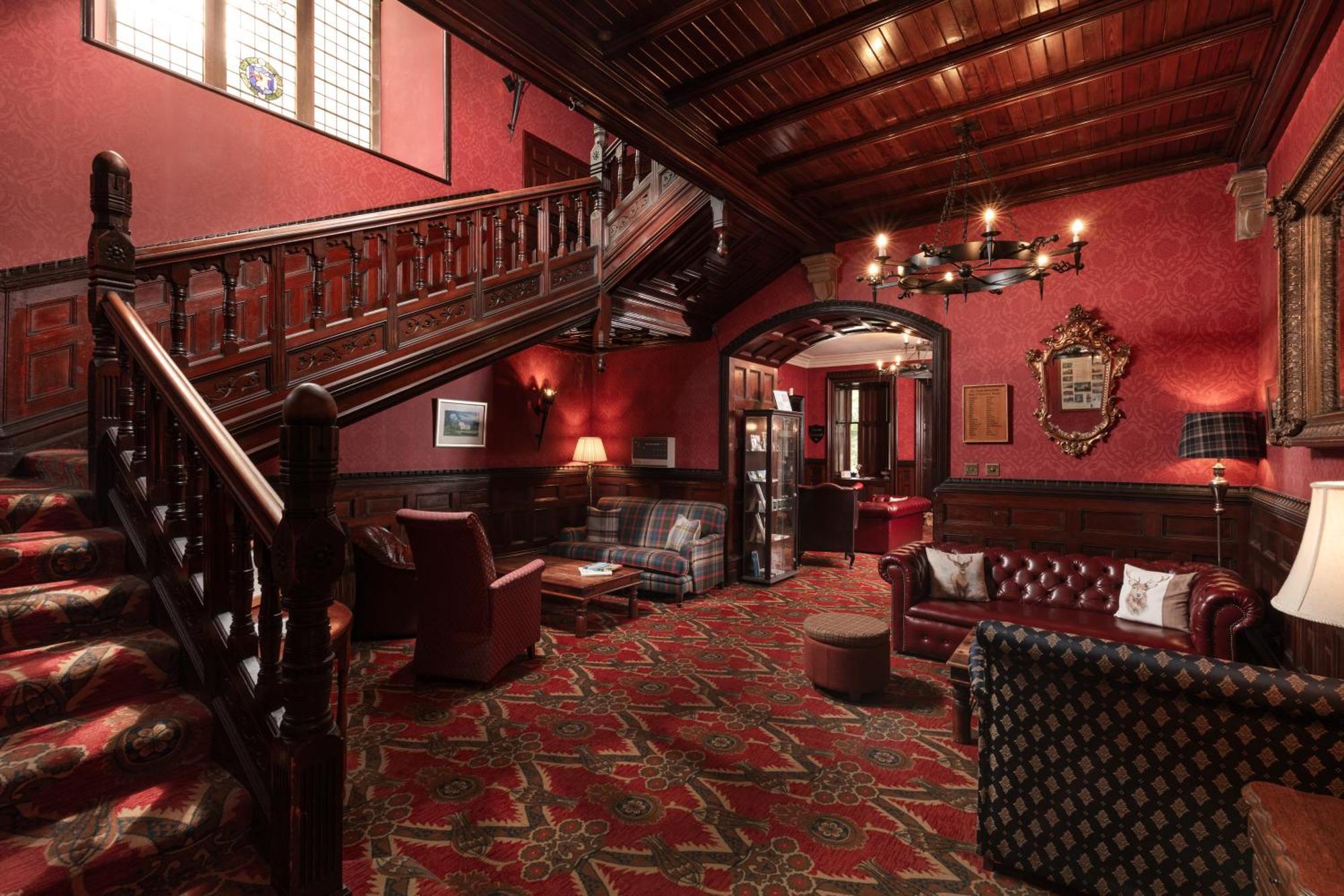 Tulloch Castle Hotel 'A Bespoke Hotel' Dingwall Exterior photo