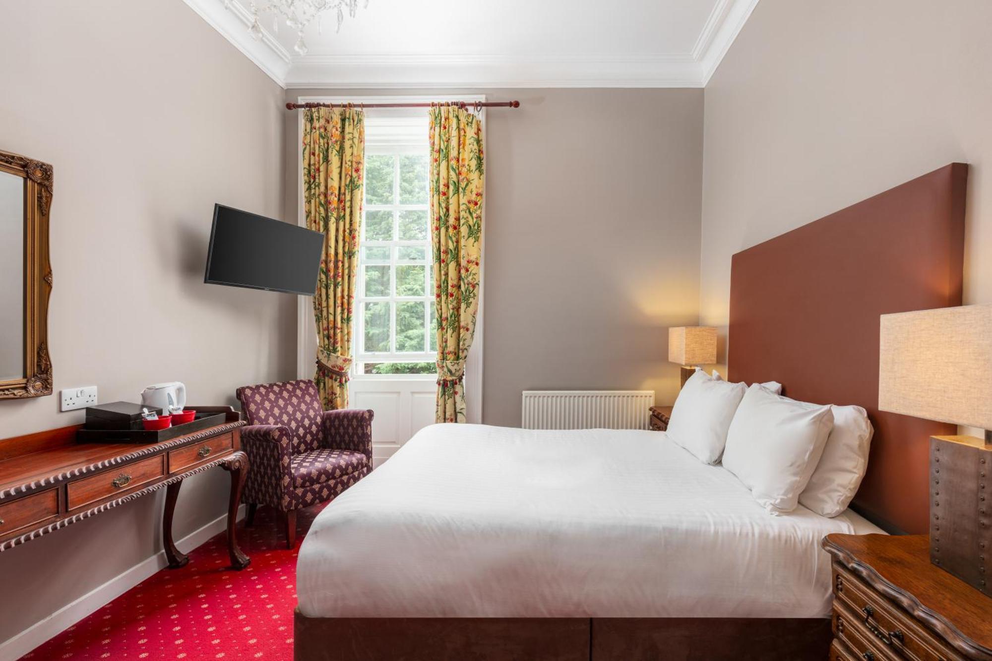 Tulloch Castle Hotel 'A Bespoke Hotel' Dingwall Exterior photo