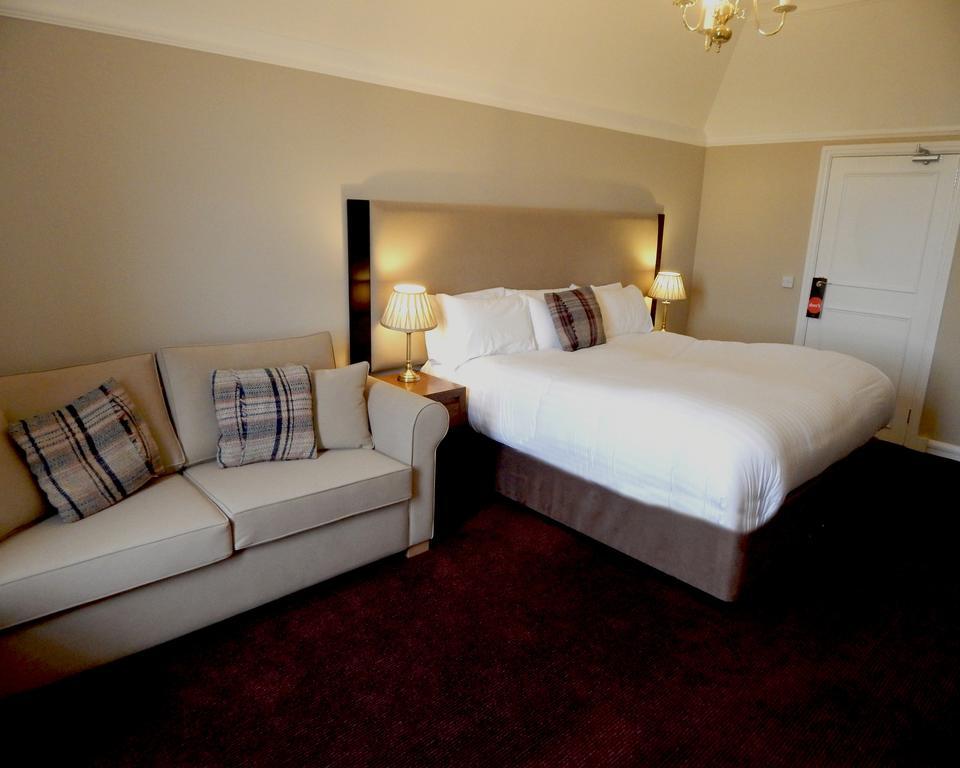 Tulloch Castle Hotel 'A Bespoke Hotel' Dingwall Exterior photo